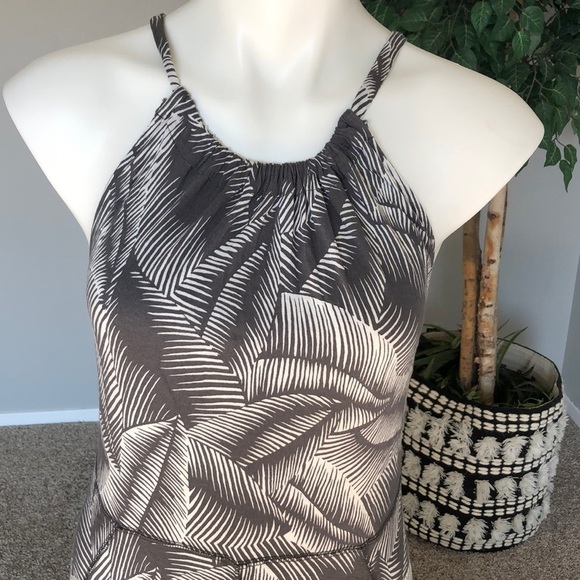 Gap Women’s Printed Paneled Maxi Dress Grey Print - Picture 3 of 12
